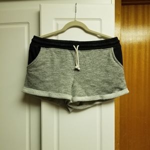 👙Forever 21 Contemporary drawstring shorts with front pockets